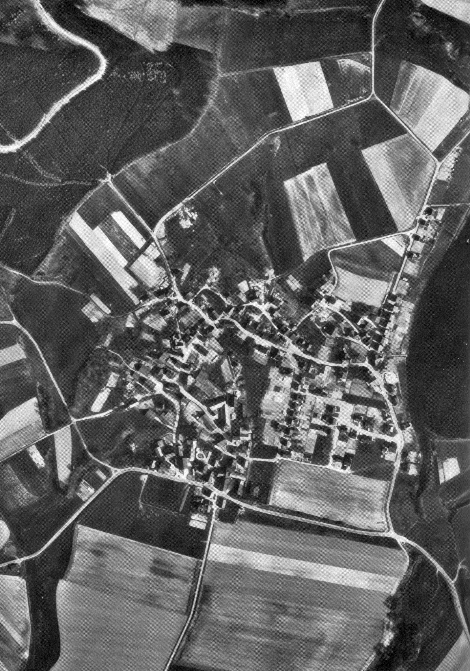Luftbildaufnahme von Holenberg